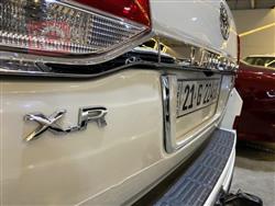 تۆیۆتا لاند کروزەر